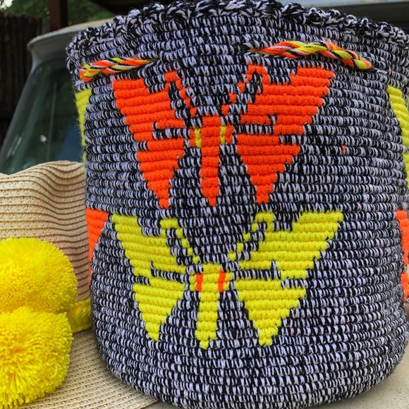 Colombia Mochila Woven Butterfly Bucket Tote Draws - Picture 3 of 9